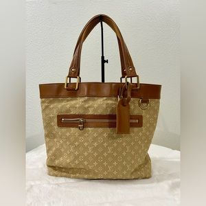 SOLD
Louis Vuitton Monogram  Lucille GM Tote Bag